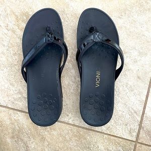 Vionic platform flip flops
